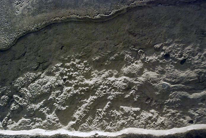 lumpy-texture-of-pea-gravel-concrete-cast-over-baking-soda